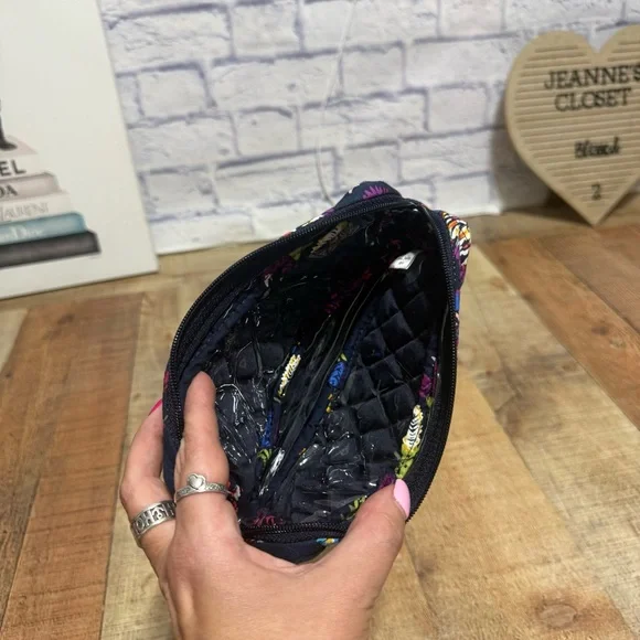 Vera Bradley Midnight Wildflowers Makeup Brush & Pencil Quilted Cosmetic Bag EUC - Picture 4 of 11
